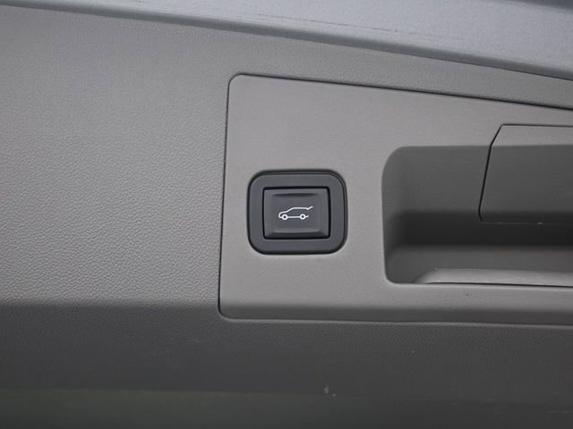 Used 2018 Cadillac XT5 Luxury w/ Driver Awareness Package image 30