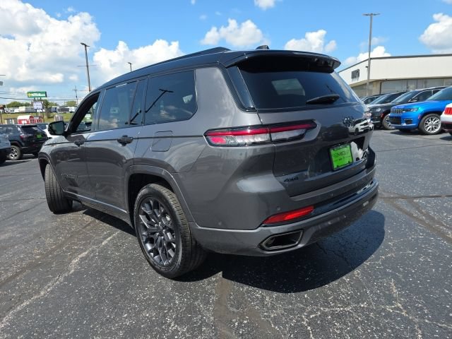 Used 2024 Jeep Grand Cherokee L Summit AWD/4WD image 5