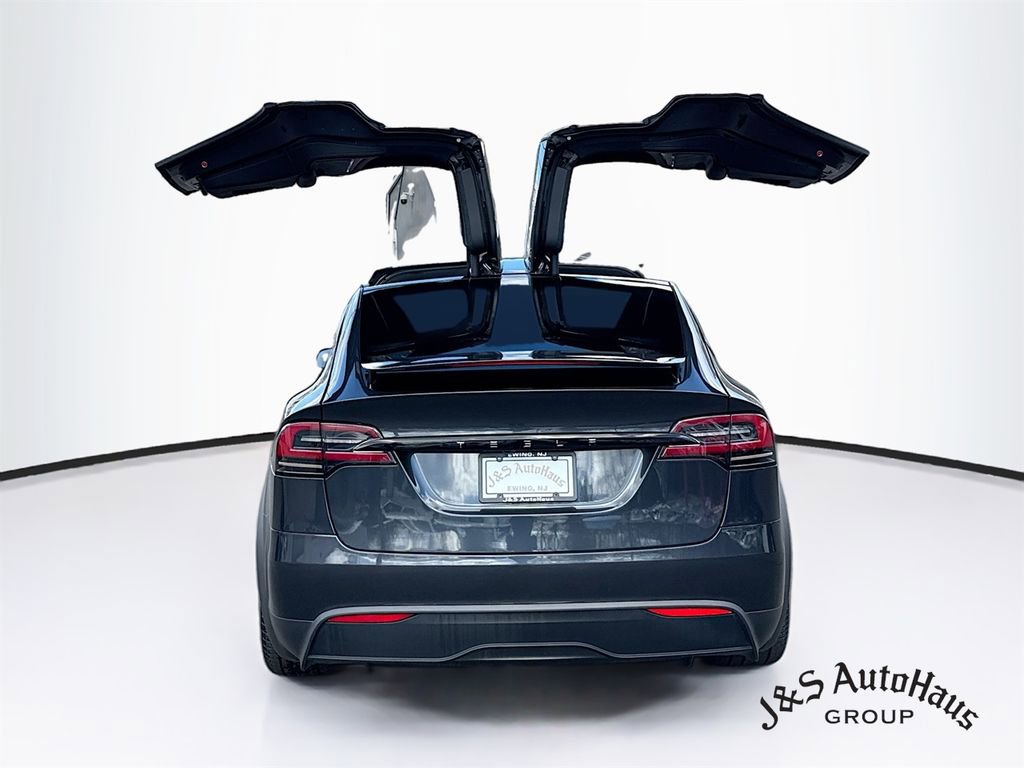 Used 2024 Tesla Model X image 6