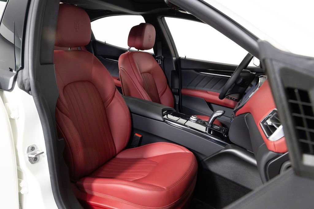 Used 2023 Maserati Ghibli GT RWD image 30