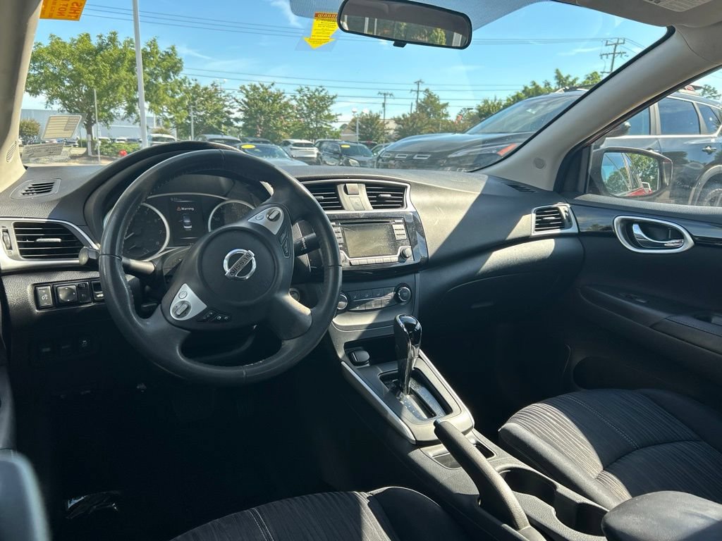 Used 2017 Nissan Sentra SV FWD image 16