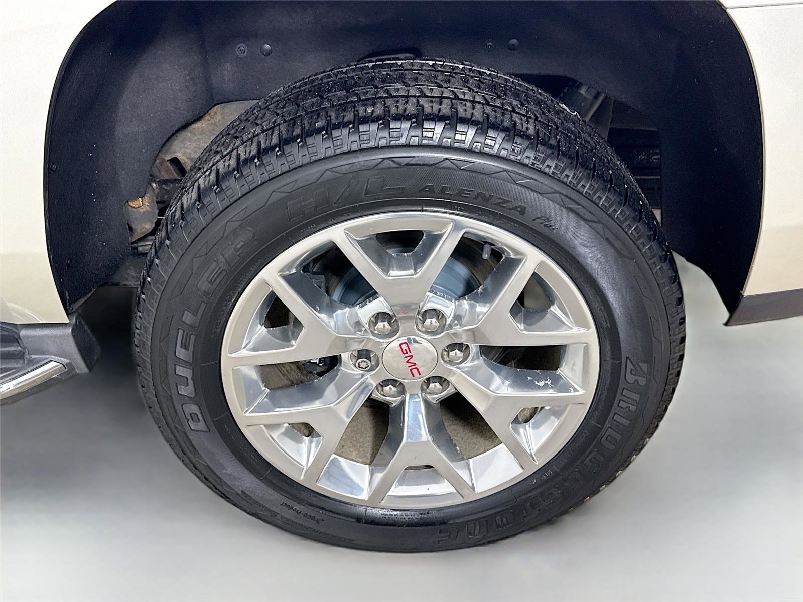 Used 2016 GMC Yukon SLT w/ Open Road Package image 32