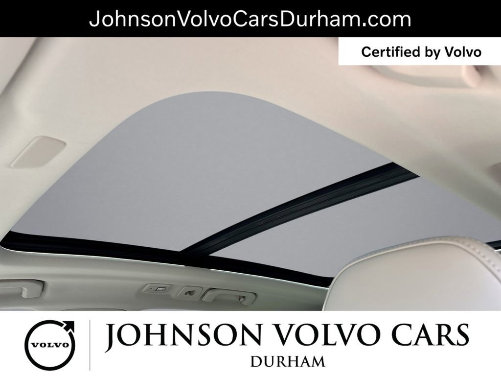 Used 2023 Volvo XC60 B5 Ultimate w/ Climate Package FWD image 17