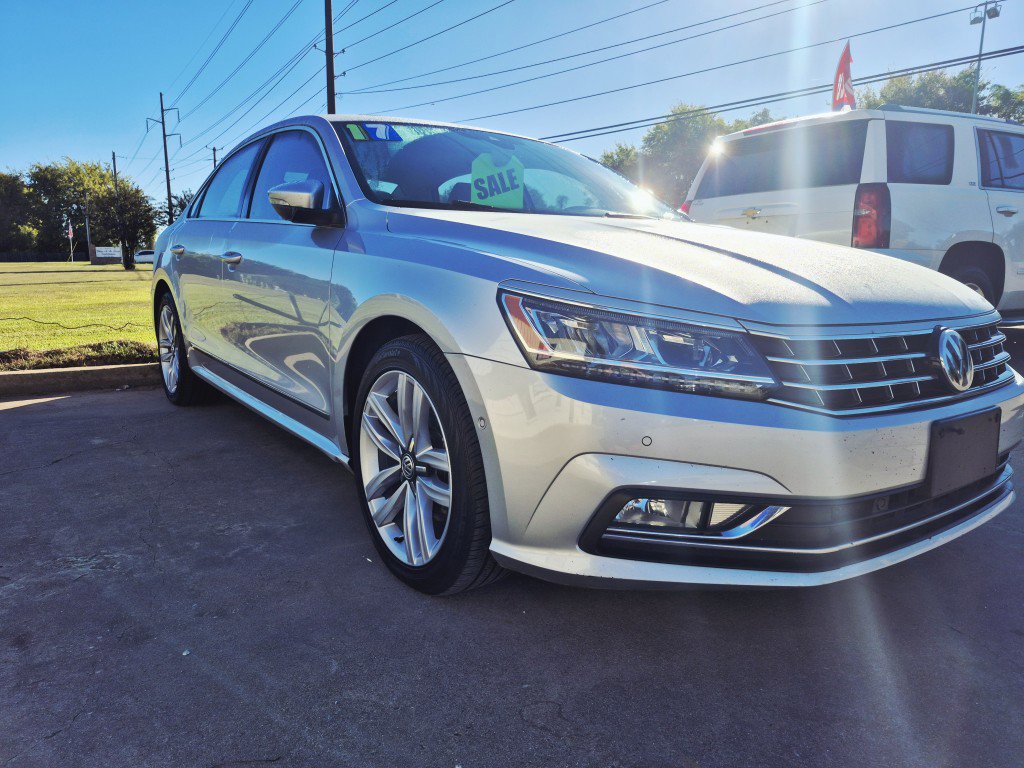 Used 2017 Volkswagen Passat 1.8T SEL Premium