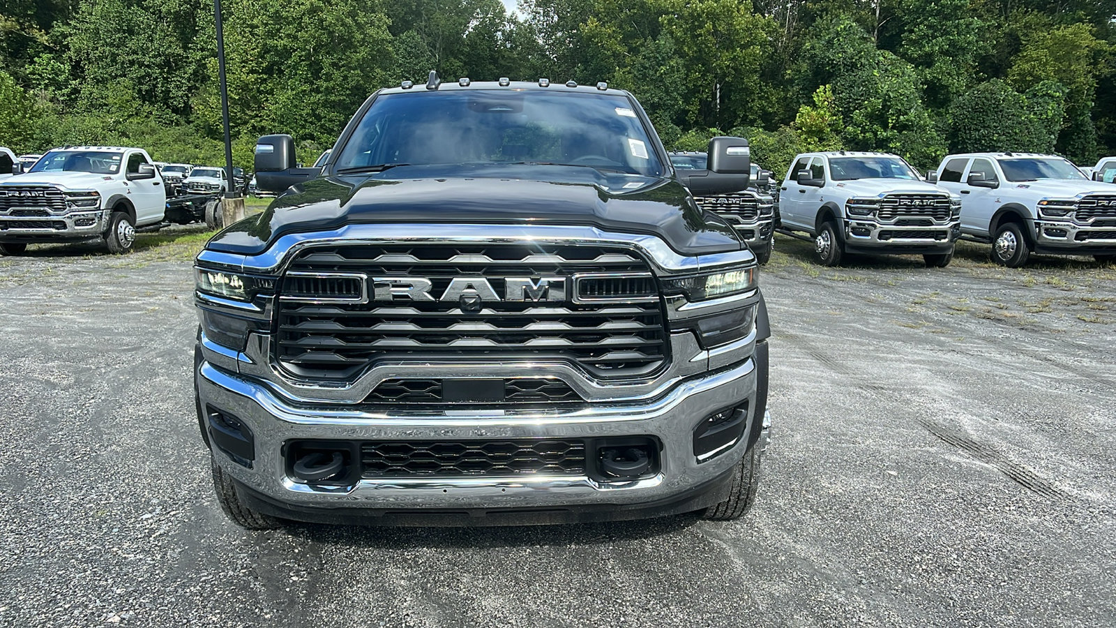 New 2025 RAM 5500 Tradesman w/ Safety Group AWD/4WD image 3