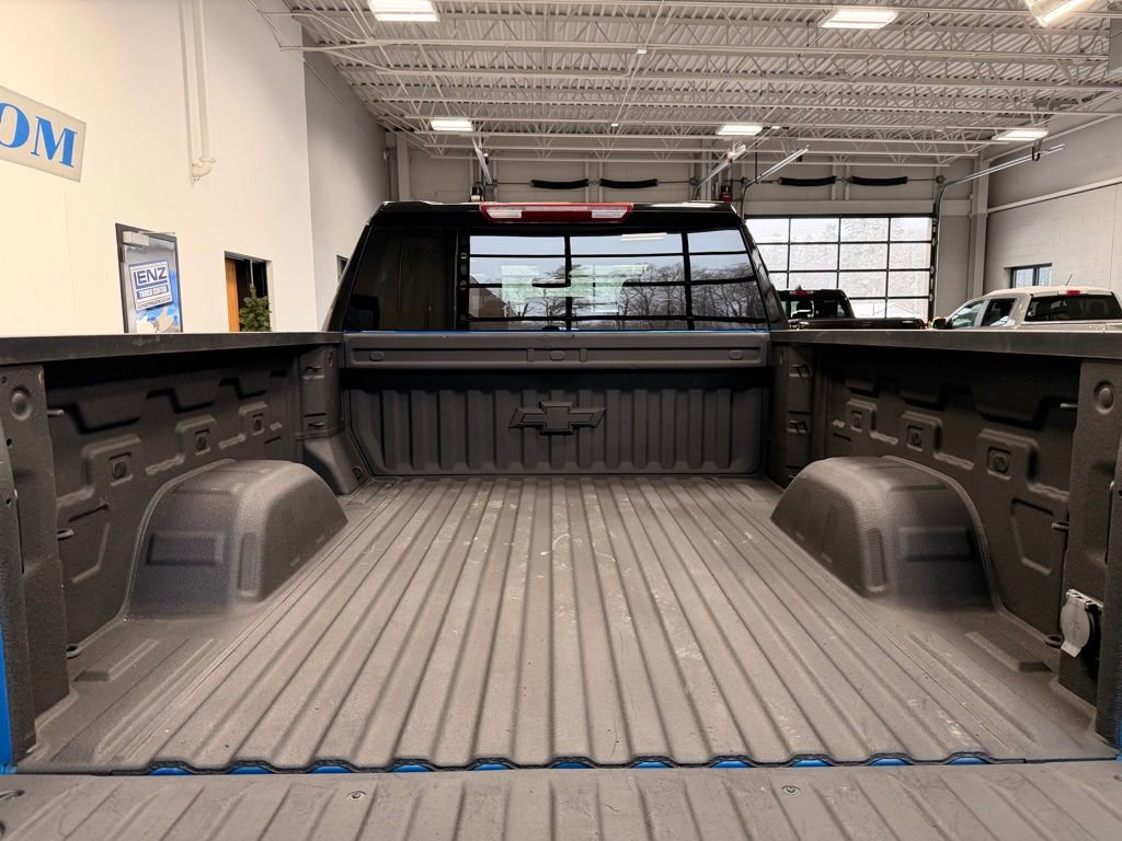 Used 2024 Chevrolet Silverado 1500 RST w/ Z71 Off-Road Package image 11