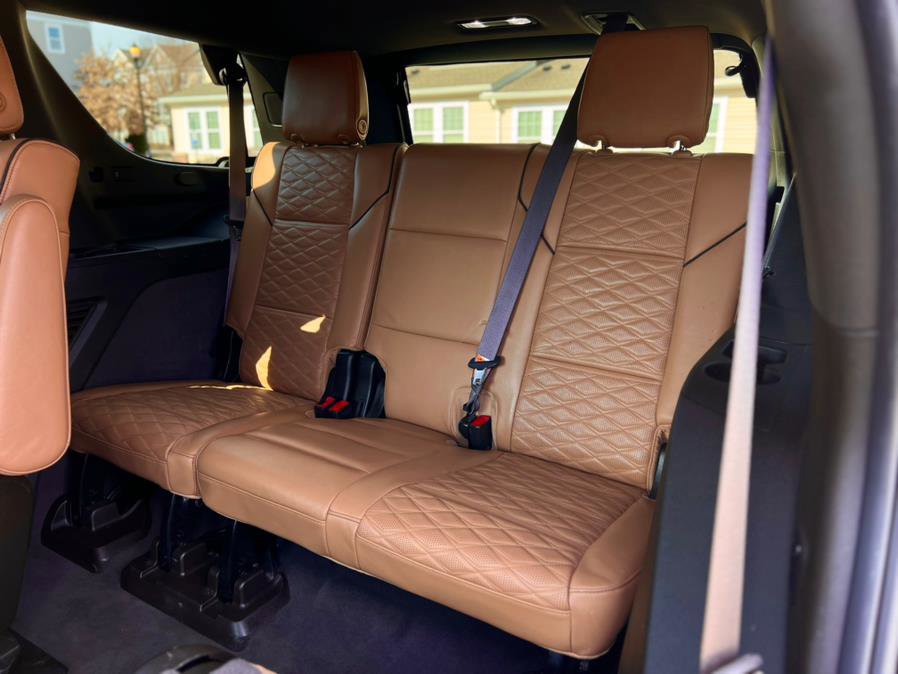 Used 2021 Cadillac Escalade Sport w/ Driver Assist Tech Package image 20