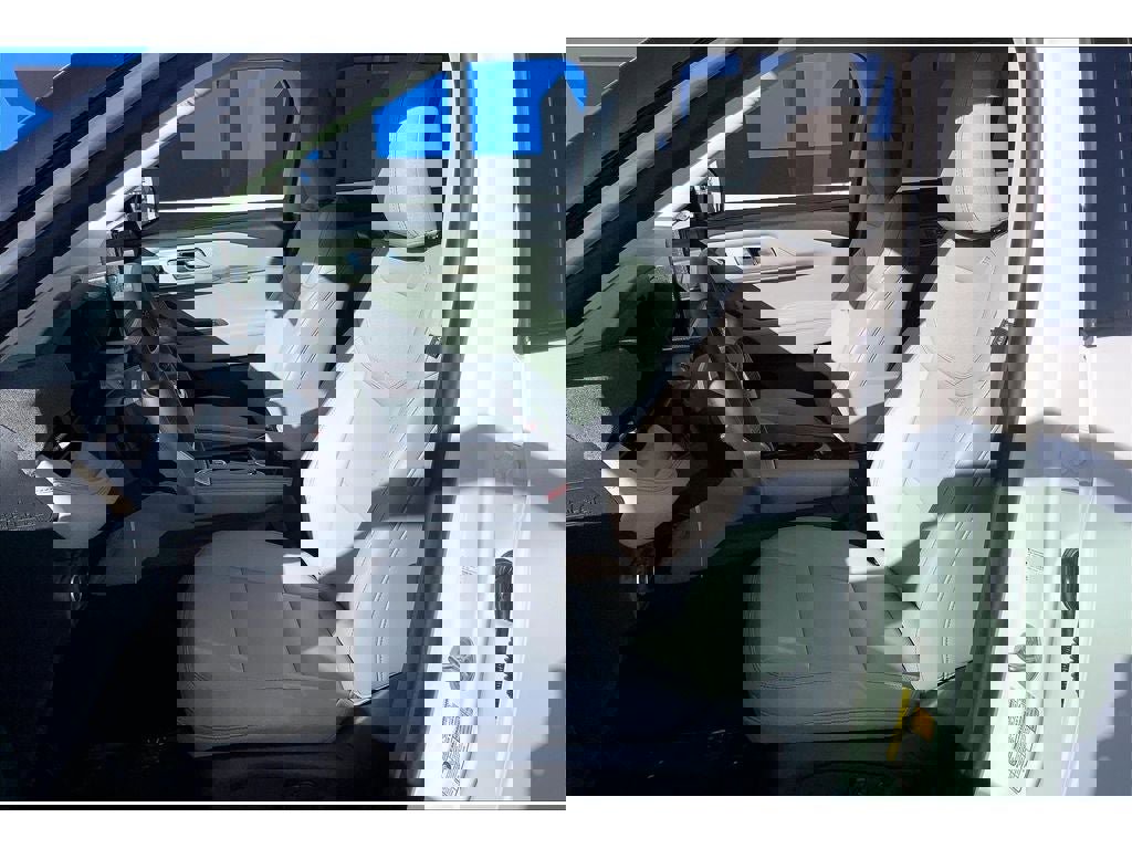 New 2026 Ford Explorer Active w/ Active Comfort Package image 25