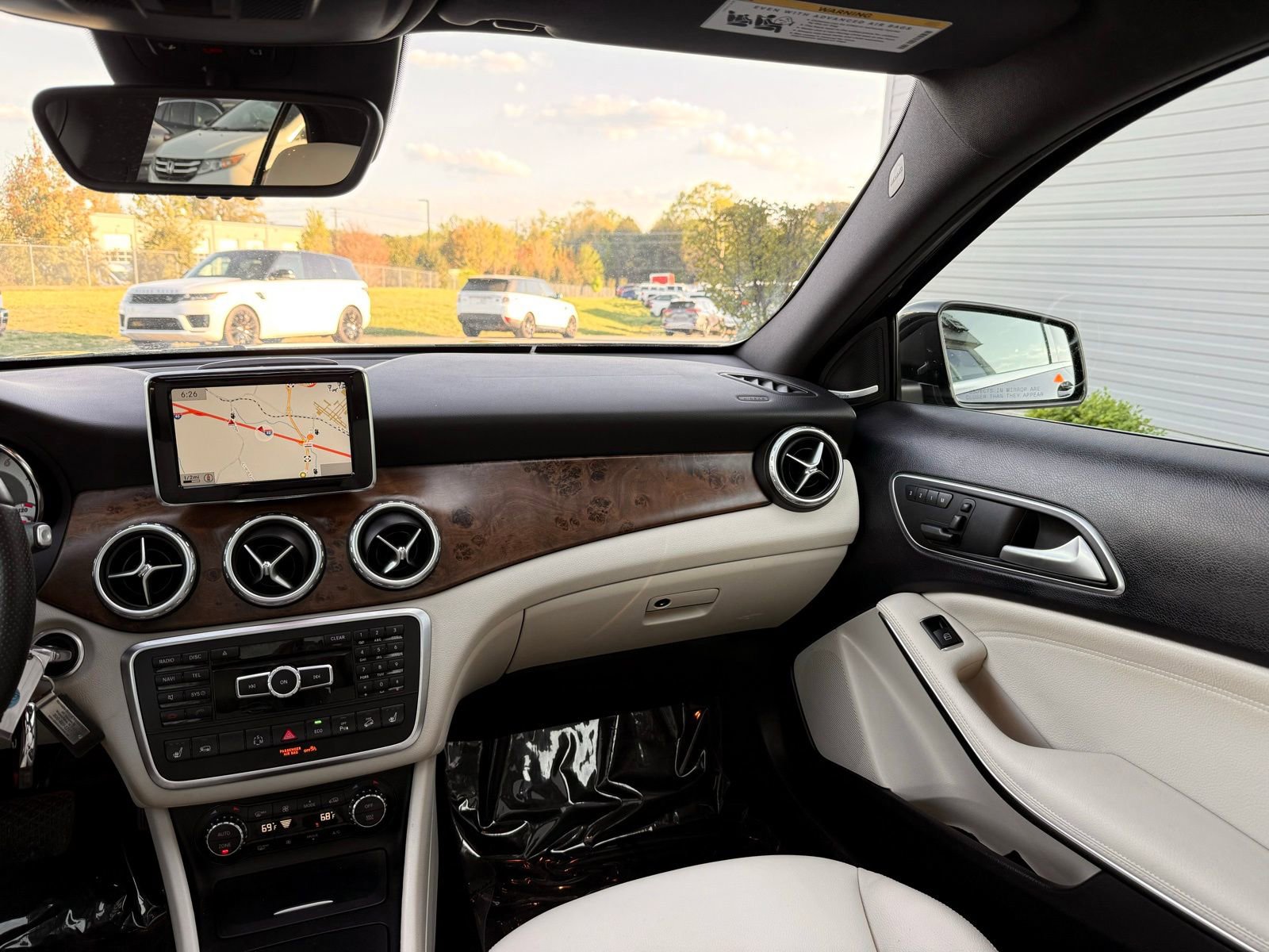 Used 2015 Mercedes-Benz GLA 250 4MATIC image 30