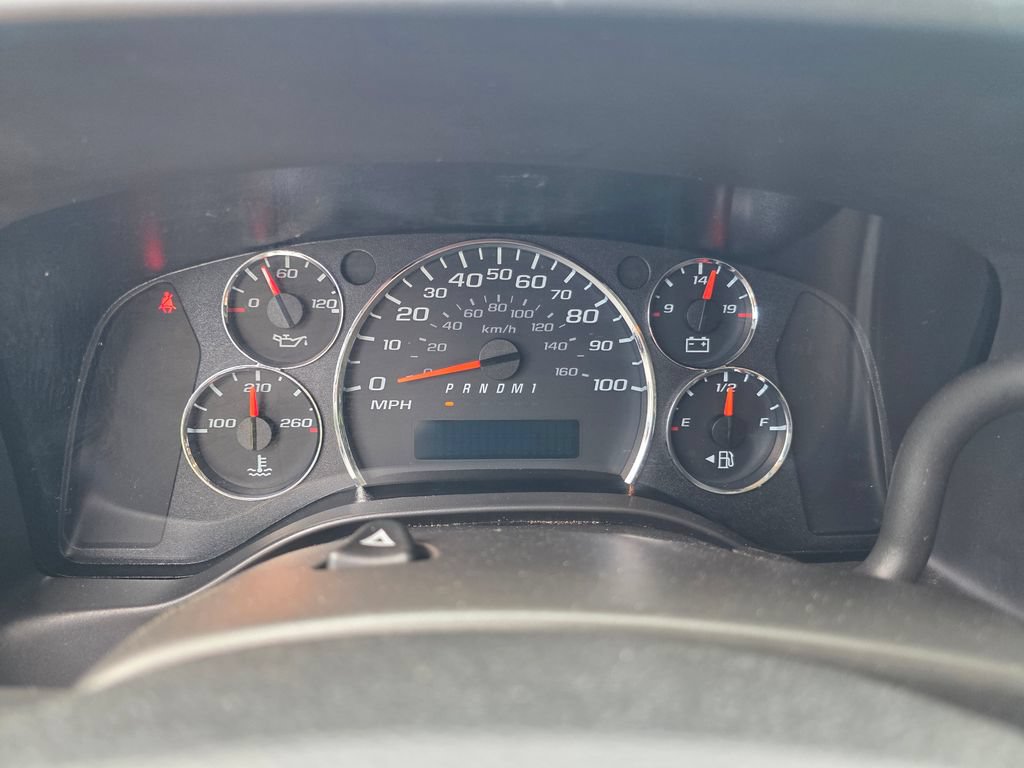 Certified 2025 Chevrolet Express 2500 w/ Driver Convenience Package RWD image 16
