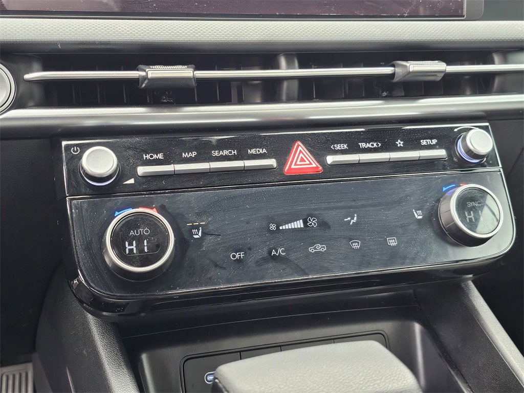 Certified 2025 Hyundai Santa Cruz SEL image 20