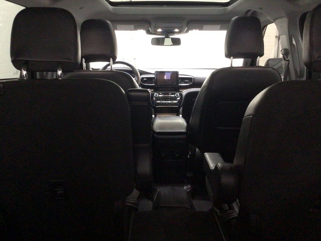 Used 2022 Ford Explorer Limited image 24