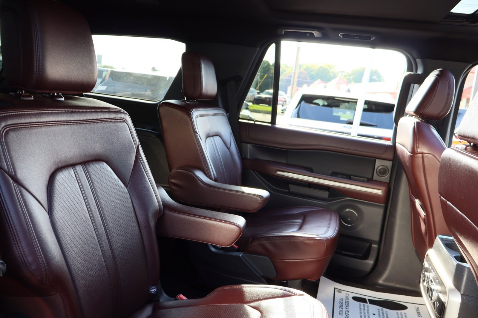 Used 2024 Ford Expedition Limited AWD/4WD image 35