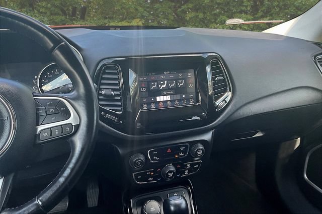 Used 2021 Jeep Compass Latitude AWD/4WD image 9