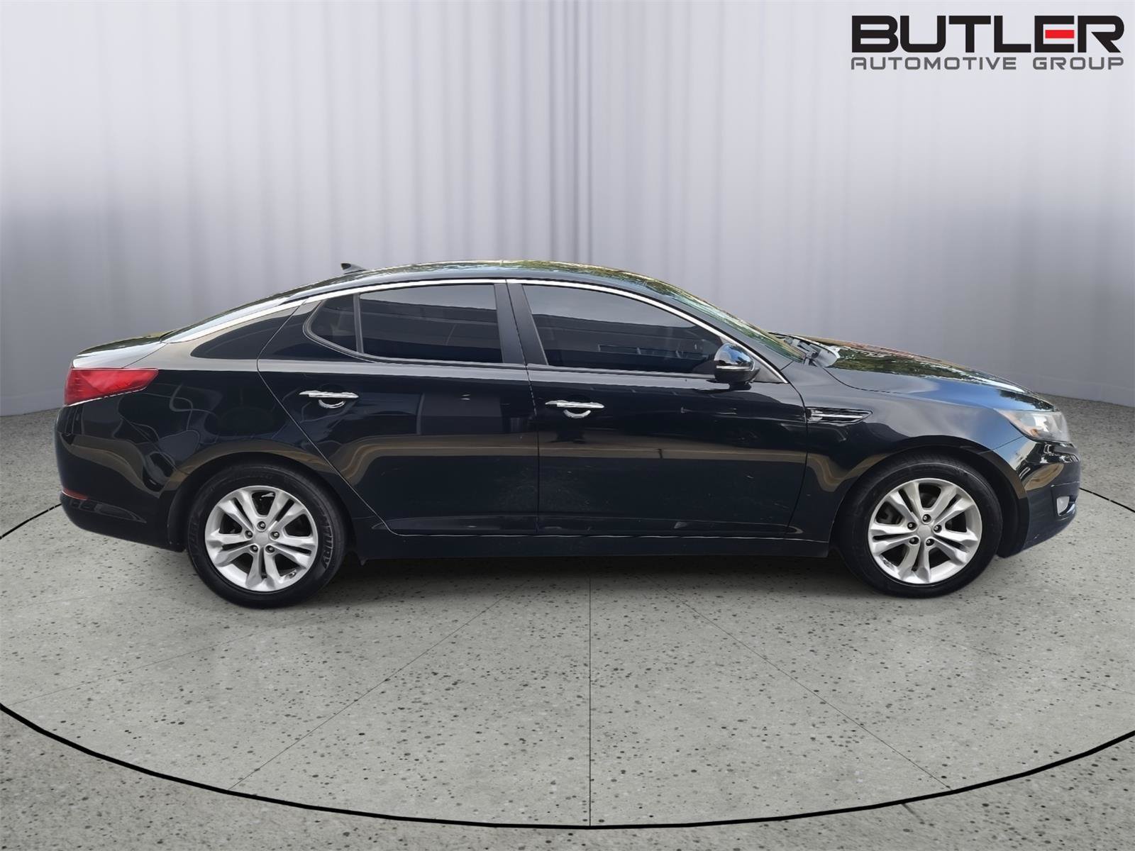 Used 2013 Kia Optima LX FWD image 3