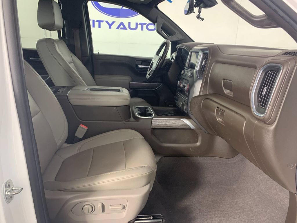 Used 2022 Chevrolet Silverado 1500 LTZ w/ LTZ Premium Package AWD/4WD image 39
