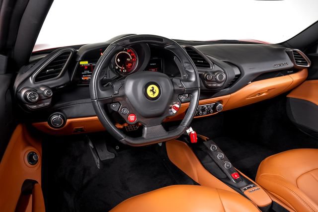 Certified 2018 Ferrari 488 GTB RWD image 5