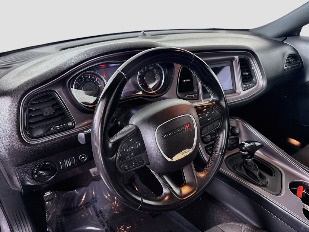 Used 2023 Dodge Challenger SXT RWD image 22