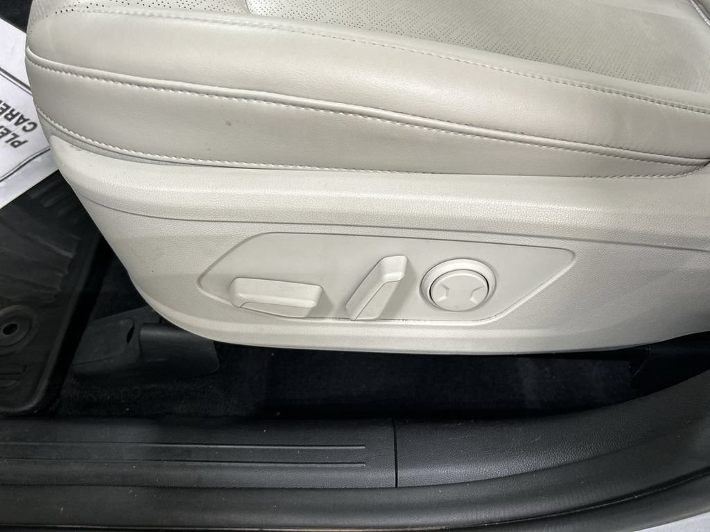 Used 2022 Kia Sorento S FWD image 10
