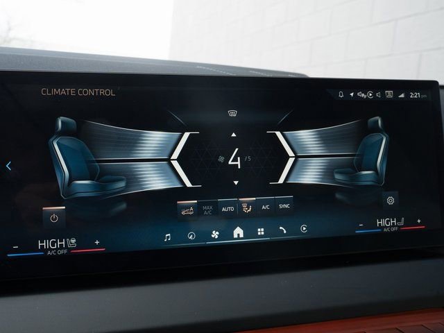 Used 2025 BMW X3 xDrive30i w/ M Sport Package image 26