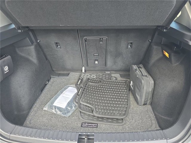 Used 2022 Volkswagen Taos SE image 24