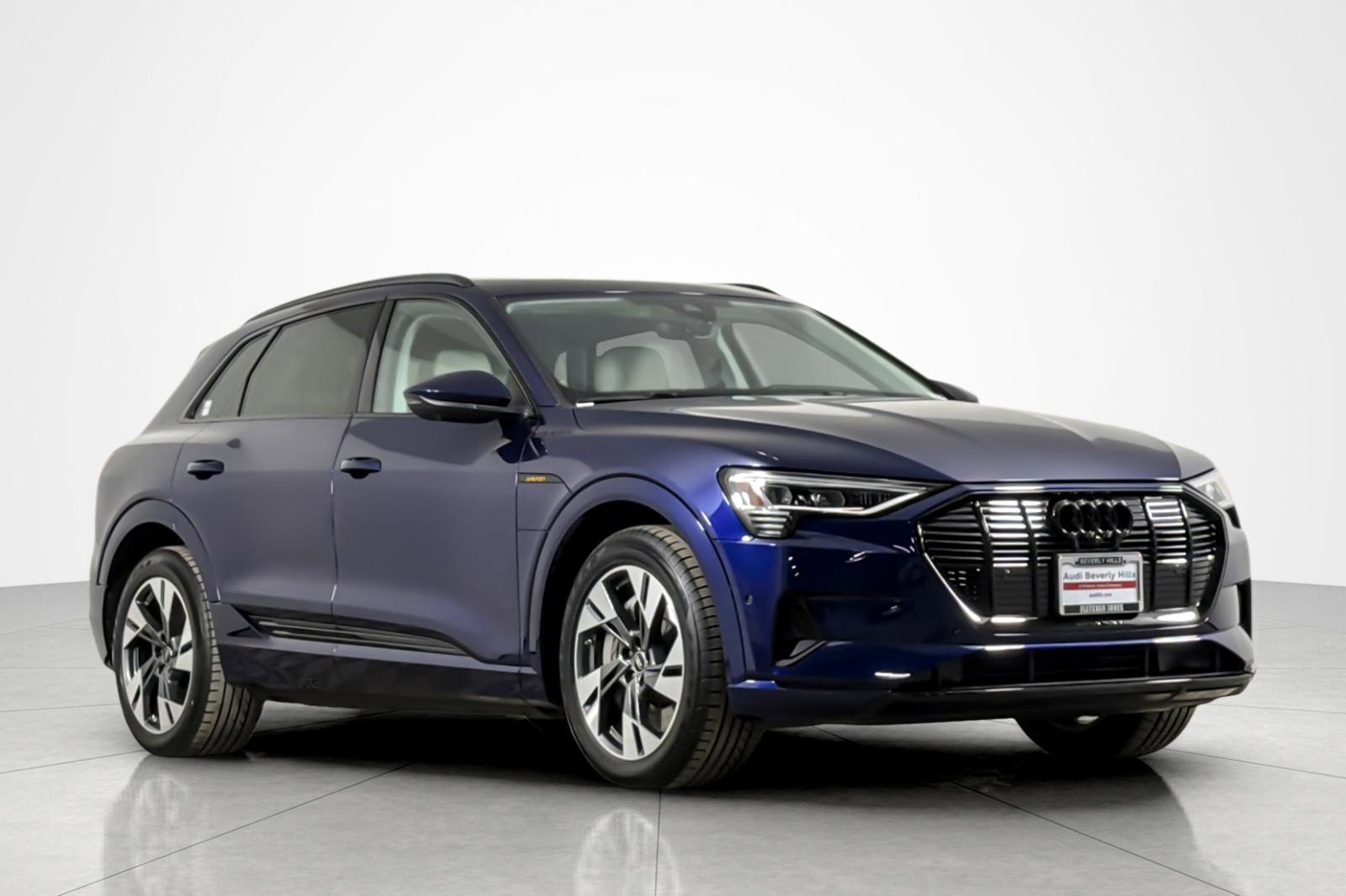 Certified 2023 Audi e-tron Premium w/ Convenience Plus Package image 7