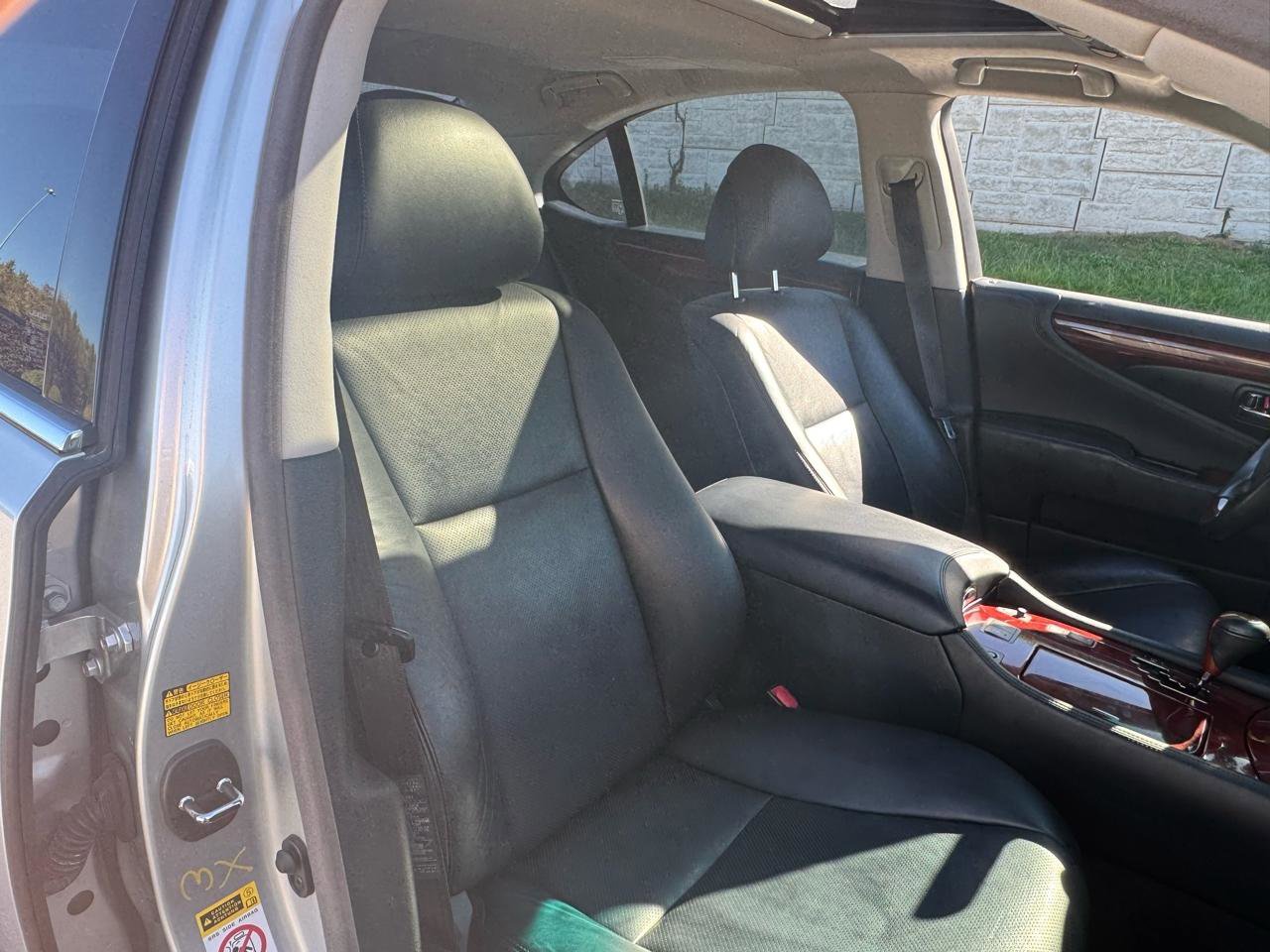 Used 2007 Lexus LS 460 RWD image 47