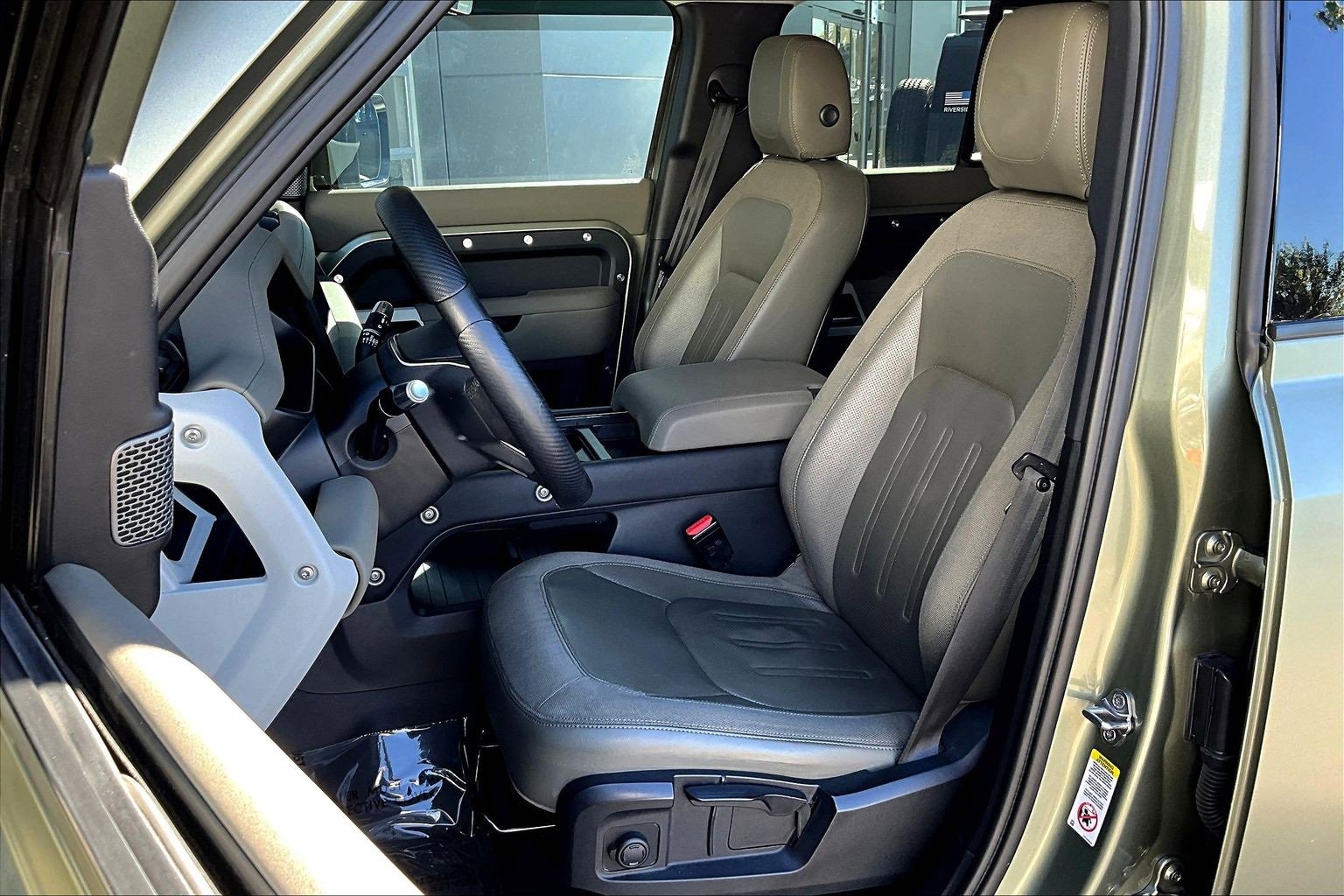 Used 2020 Land Rover Defender 110 S image 24