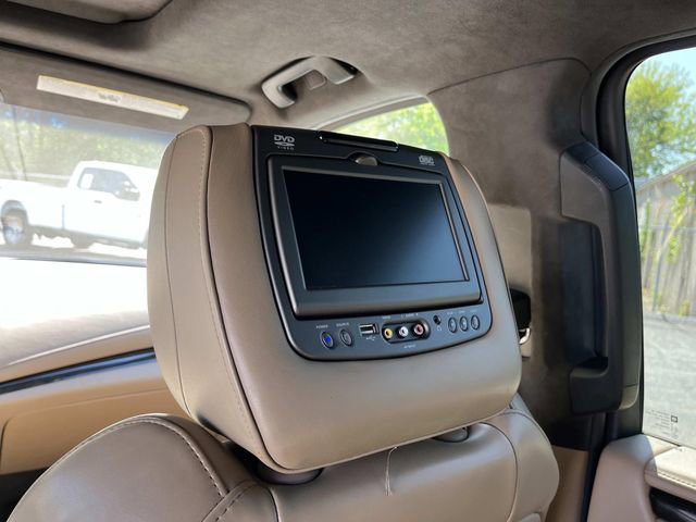 Used 2018 Cadillac Escalade ESV Platinum AWD/4WD image 22