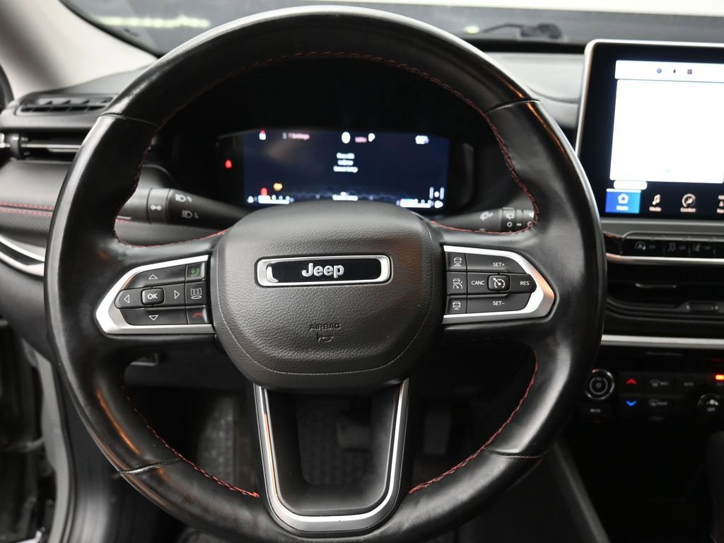 Used 2022 Jeep Compass Trailhawk w/ Trailhawk Elite Group image 7