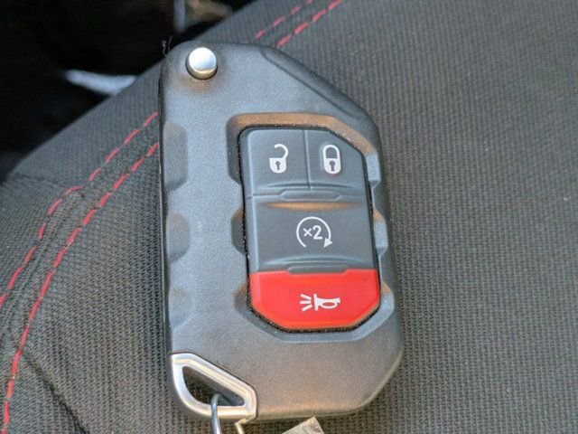 Used 2021 Jeep Wrangler Unlimited Rubicon image 26