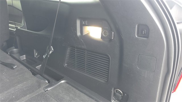 Used 2020 Ford Explorer XLT w/ Comfort Package image 12