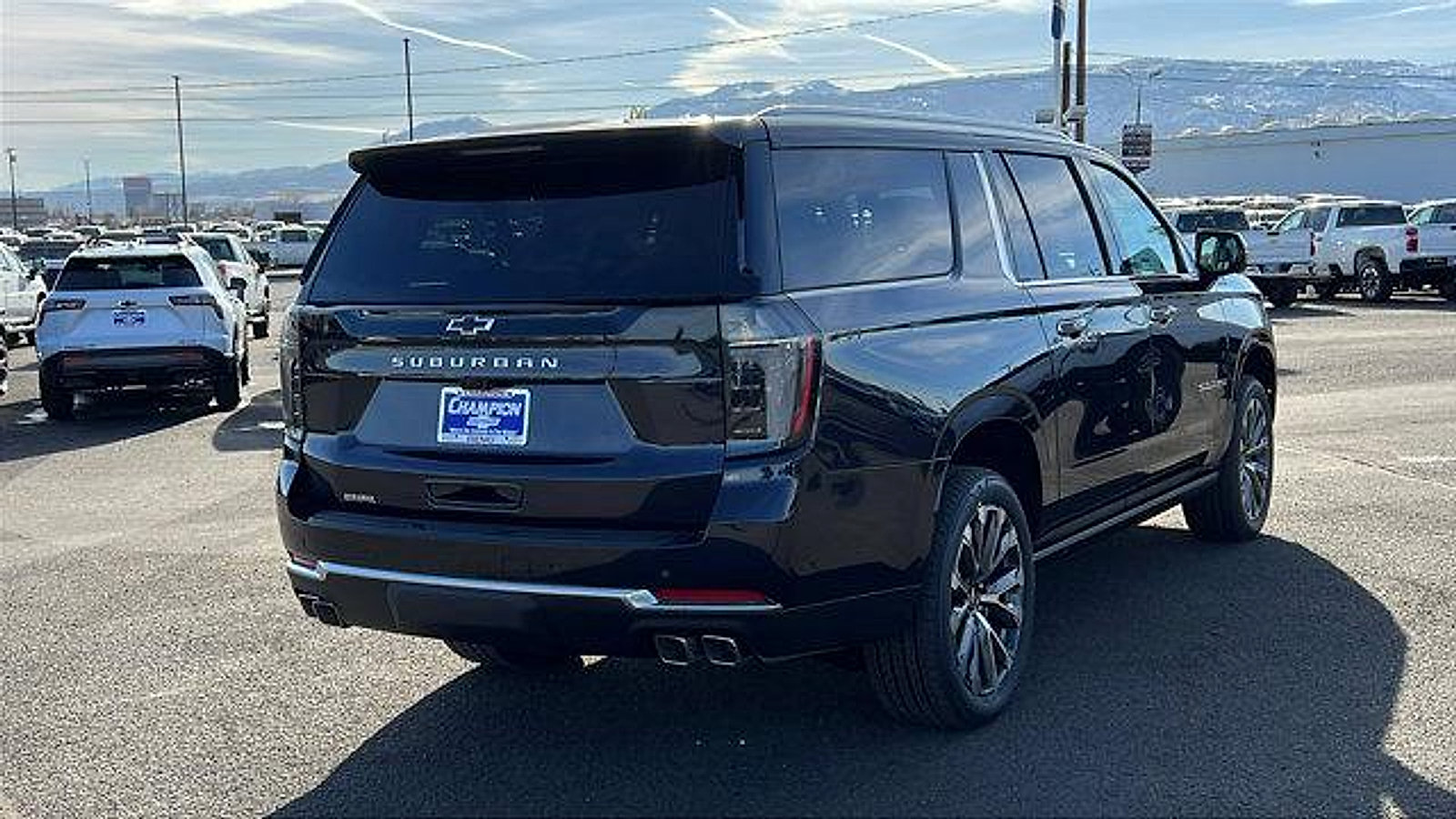 New 2026 Chevrolet Suburban High Country image 5