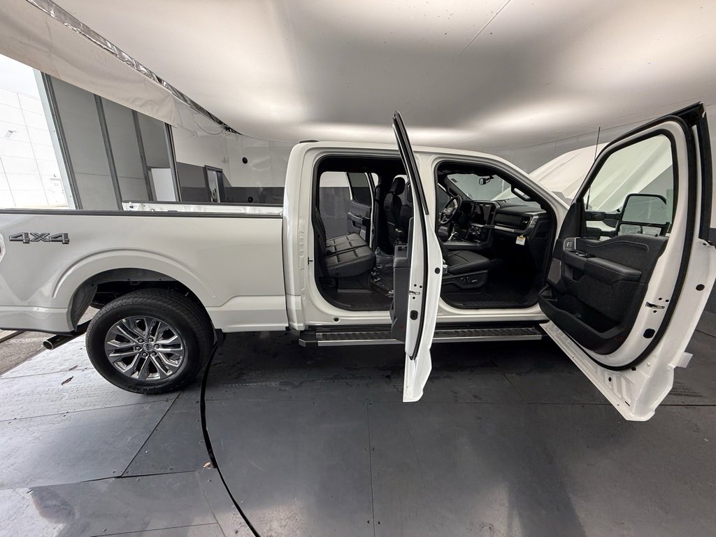 New 2025 Ford F150 Lariat w/ Equipment Group 502A High image 16