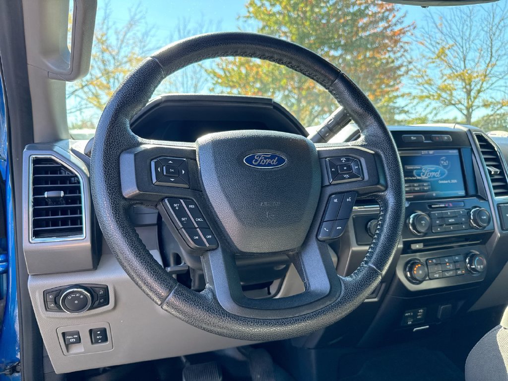 Used 2015 Ford F150 XLT w/ Equipment Group 302A Luxury AWD/4WD image 11