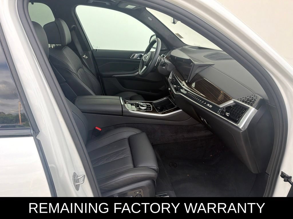 Used 2025 BMW X5 xDrive40i w/ Executive Package AWD/4WD image 16
