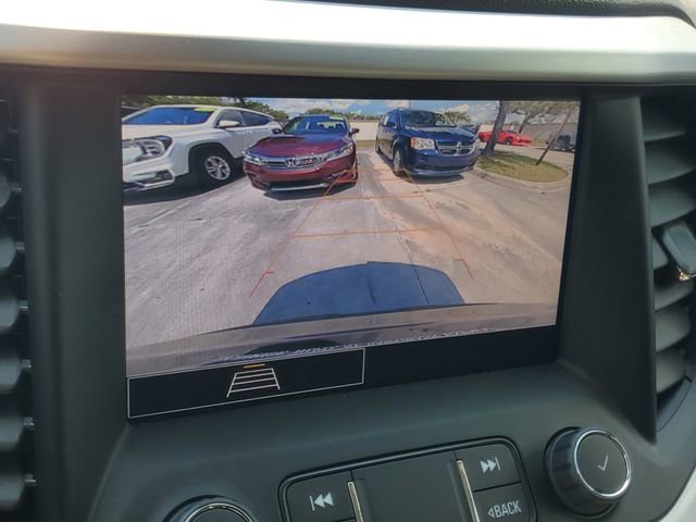 Certified 2023 GMC Acadia SLE w/ Driver Convenience Package FWD image 27