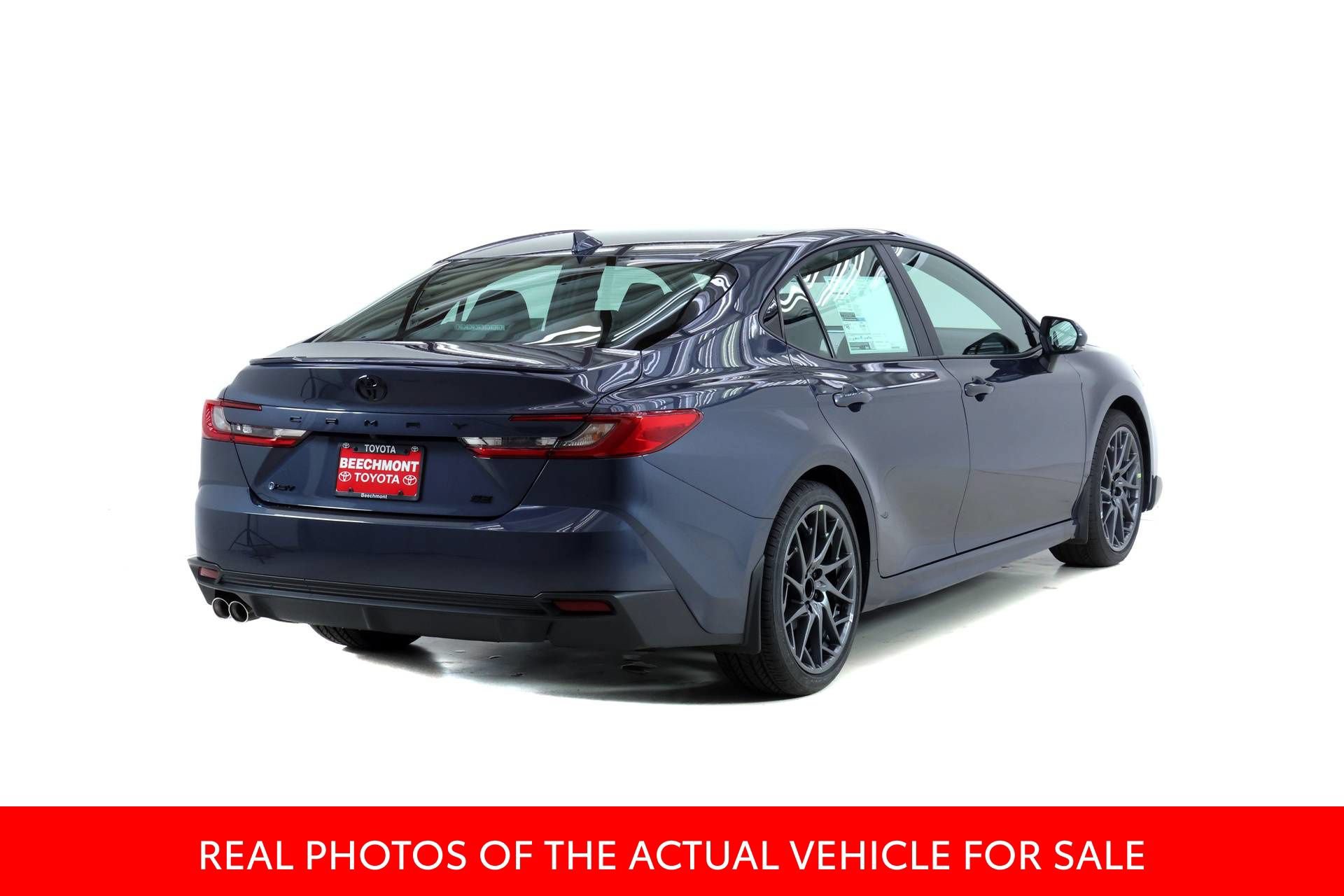 New 2026 Toyota Camry SE w/ Convenience Package FWD image 2