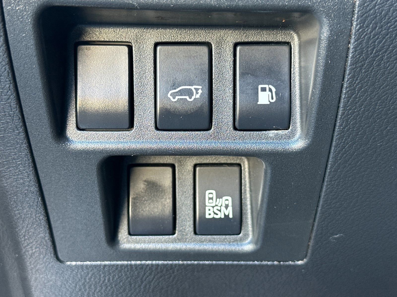 Used 2013 Lexus RX 450h AWD w/ Navigation Pkg image 31