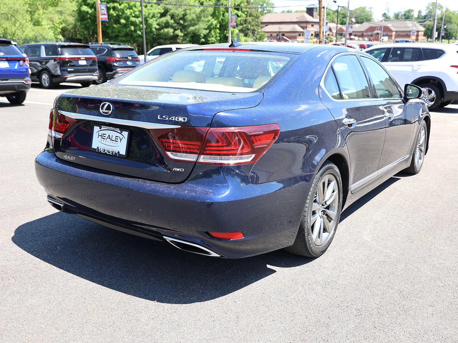 Used 2013 Lexus LS 460 AWD w/ Comfort Pkg image 7