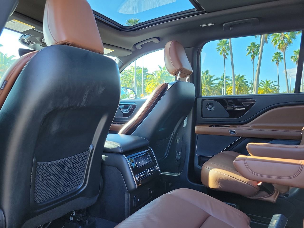 Used 2023 Lincoln Aviator Reserve w/ Elements Package Plus image 14