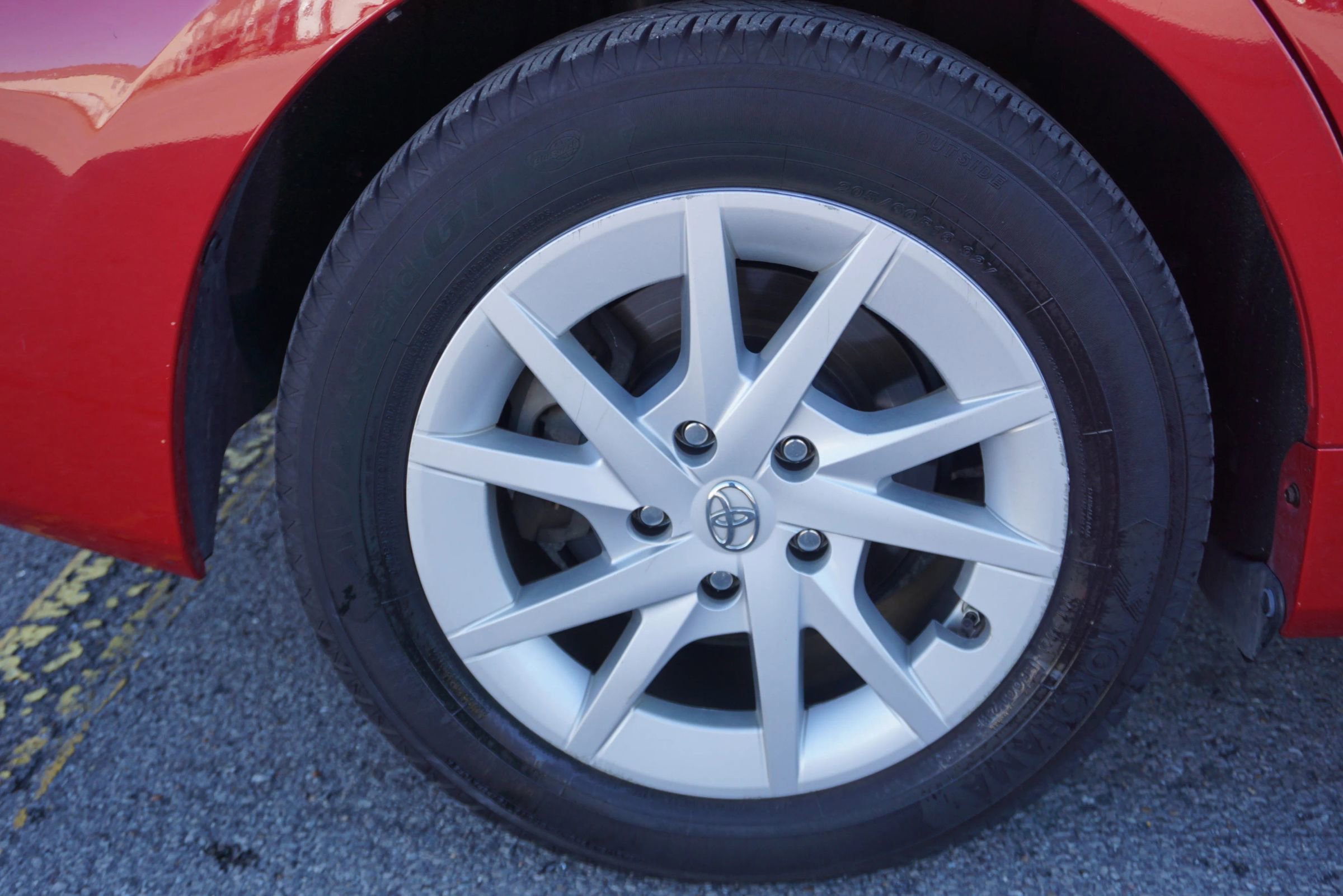 Used 2012 Toyota Prius V Two image 12