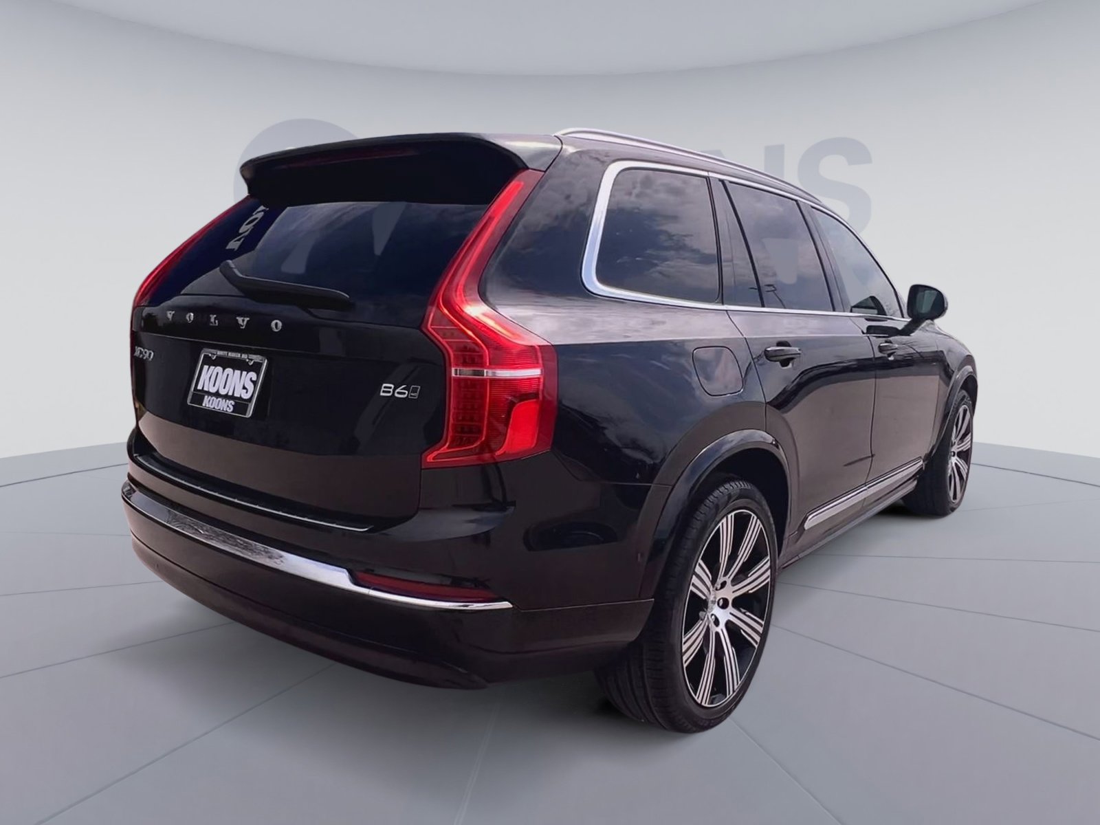 Certified 2023 Volvo XC90 B6 Ultimate w/ Protection Package Premier AWD/4WD image 11