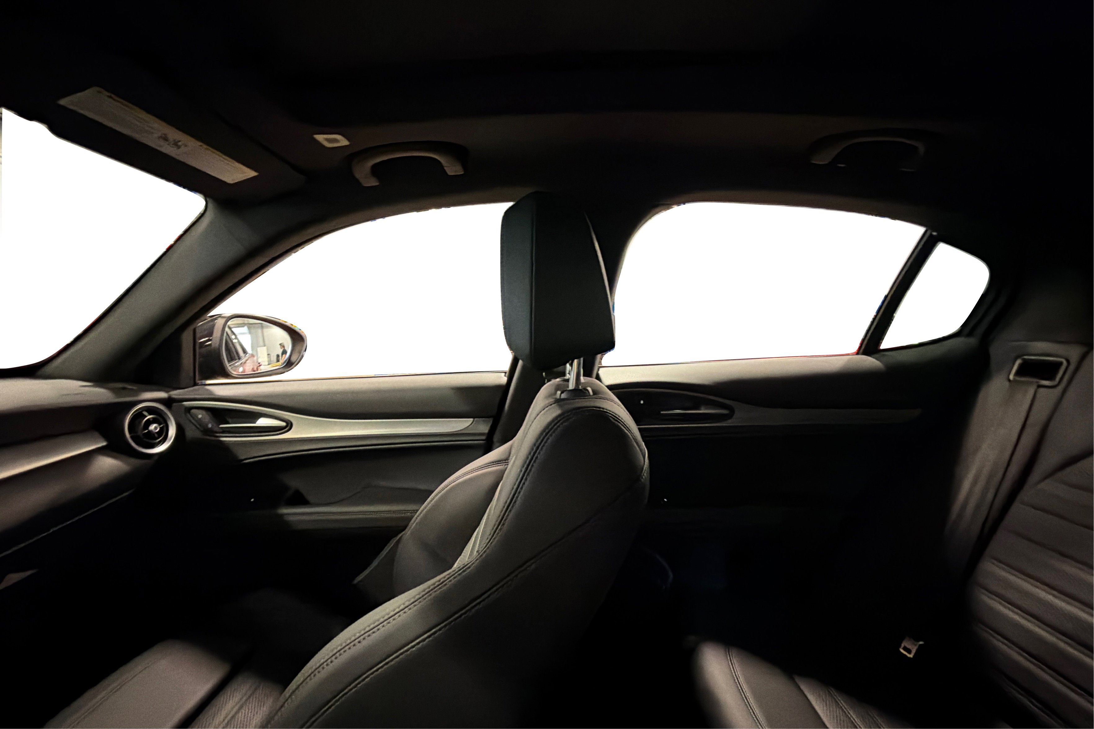 Used 2025 Alfa Romeo Stelvio Sprint w/ Veloce Package image 41