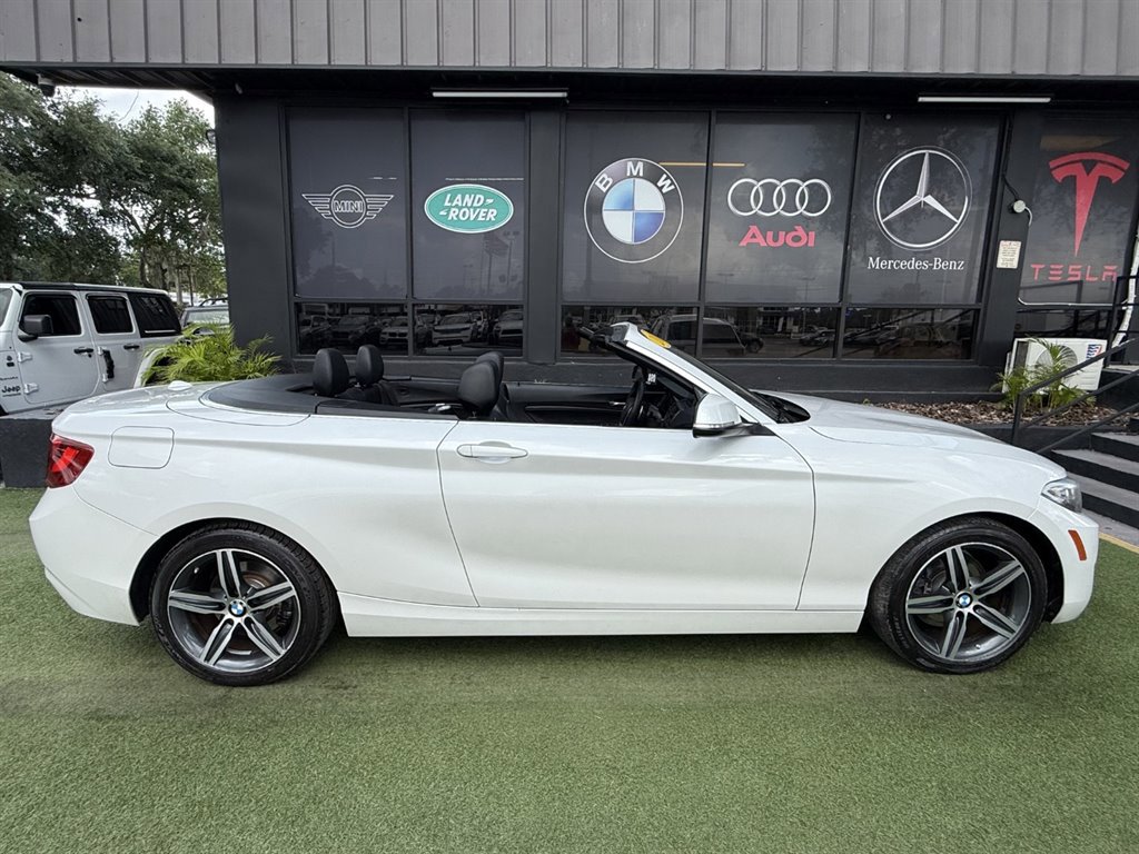 Used 2017 BMW 230i Convertible RWD image 8