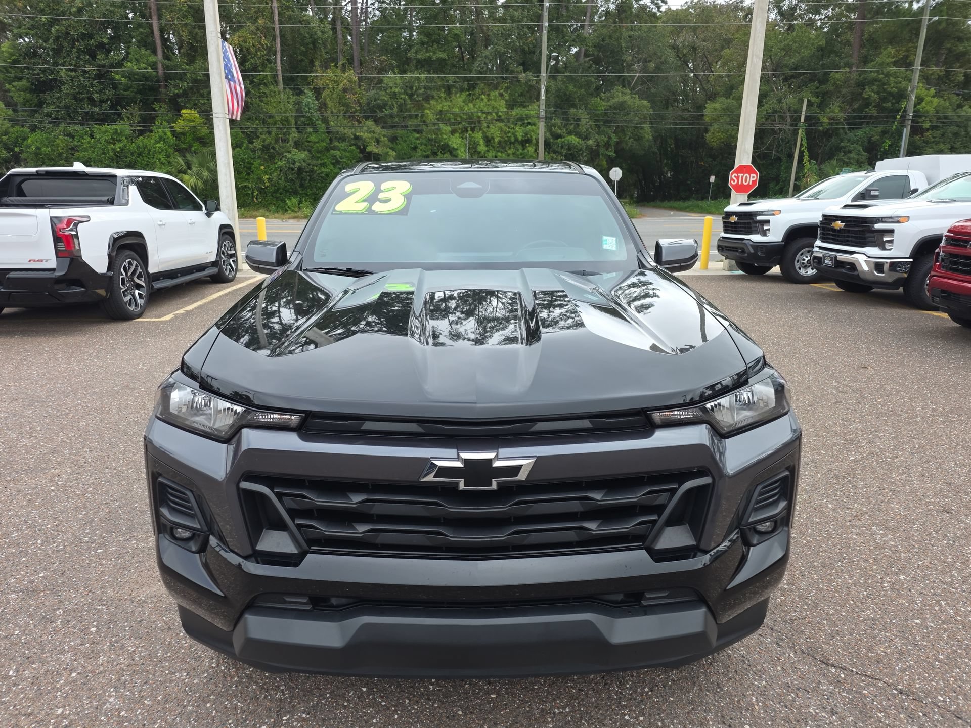 Used 2023 Chevrolet Colorado LT w/ LT Convenience Package RWD image 11