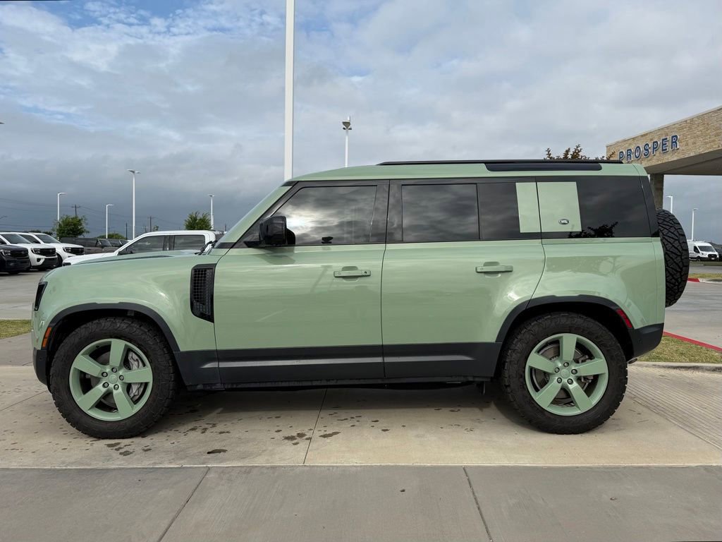 Used 2023 Land Rover Defender 110 75th Limited Edition AWD/4WD image 9