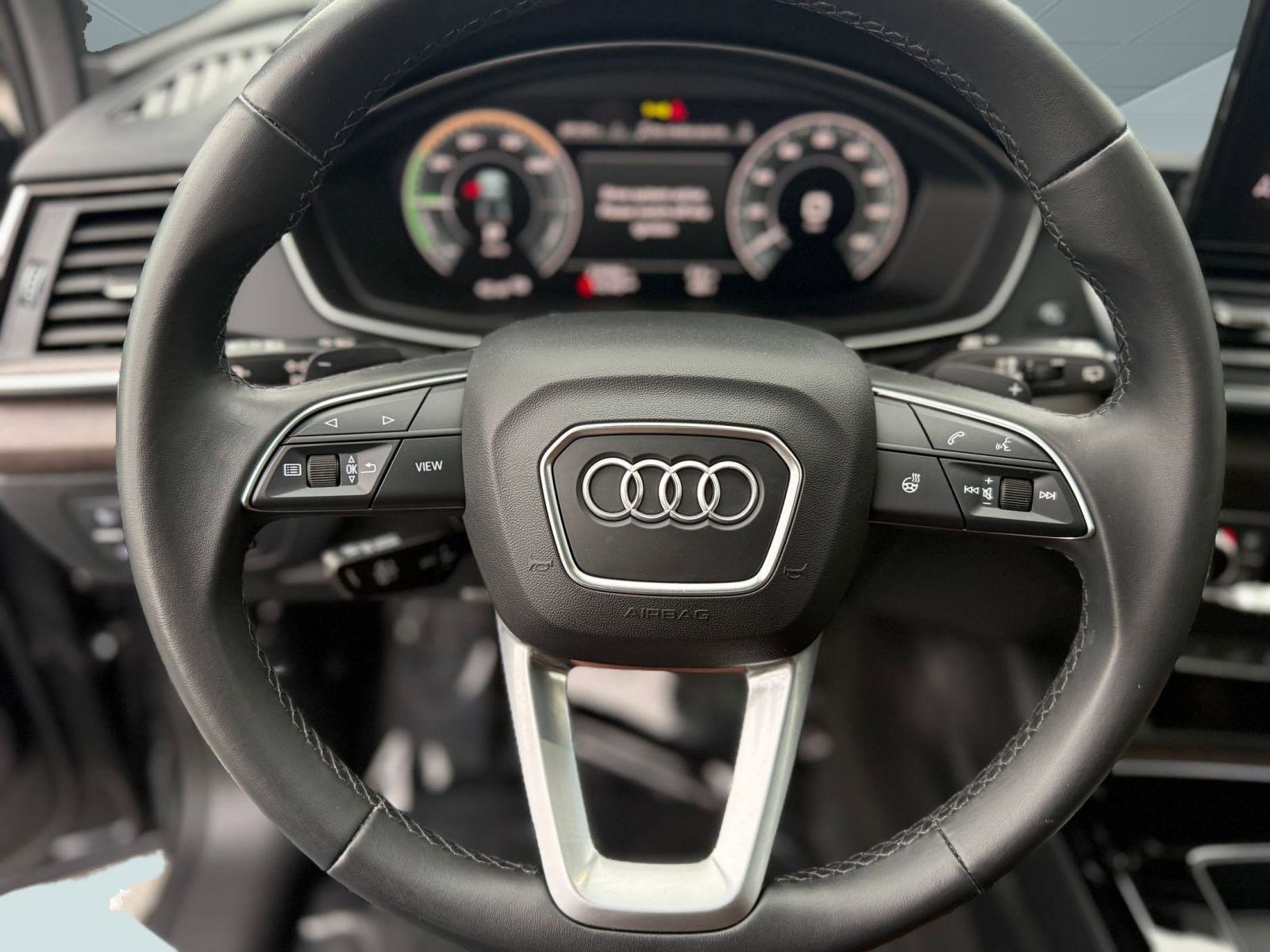 Used 2023 Audi Q5 e Premium w/ Convenience Package image 17