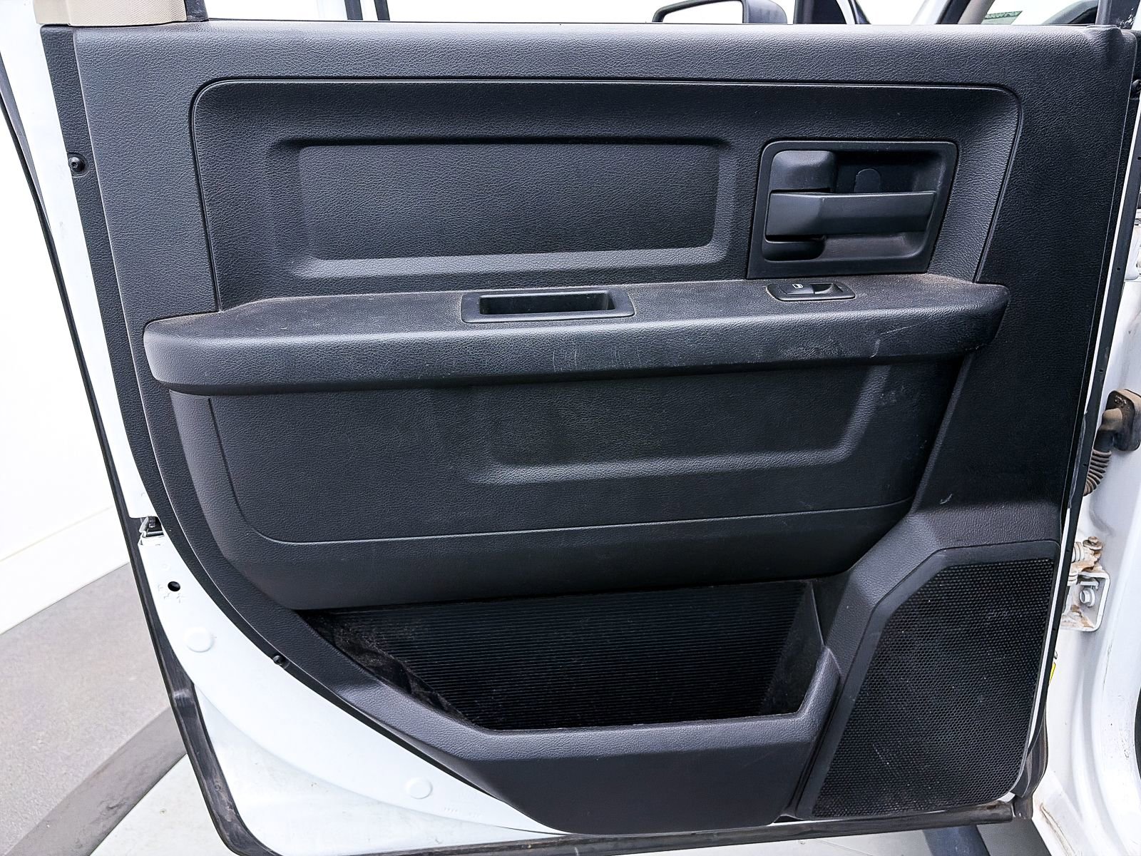 Used 2013 RAM 1500 Express image 25