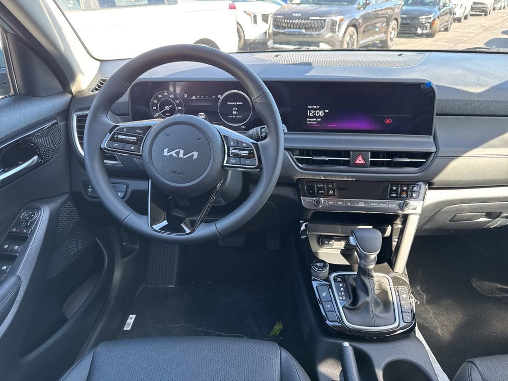 New 2026 Kia Seltos EX image 2